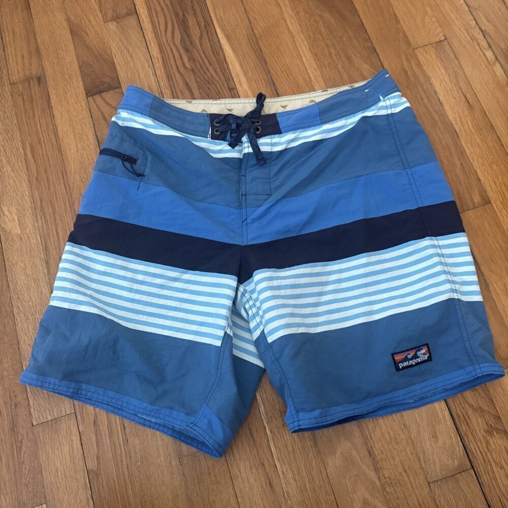 Patagonia Baggies Shorts Men's Blue Striped Swim Trunks Size 34